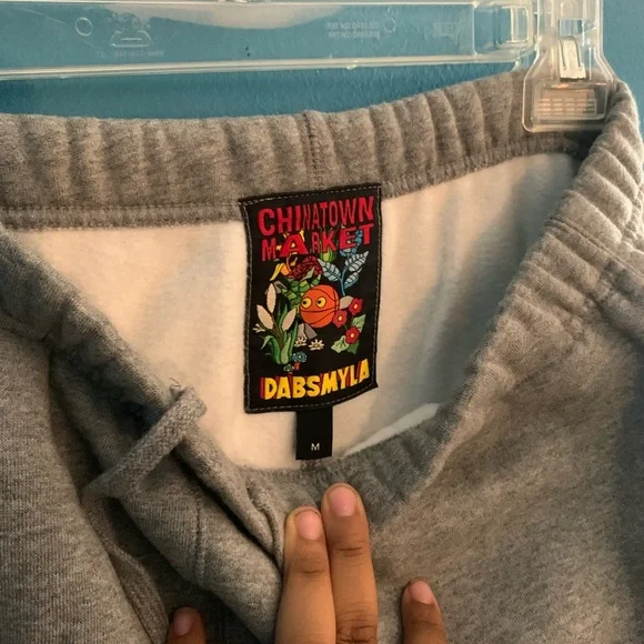 ChinatownMarketXDabsmyla collaboration sweatpants. - Picture 6 of 8